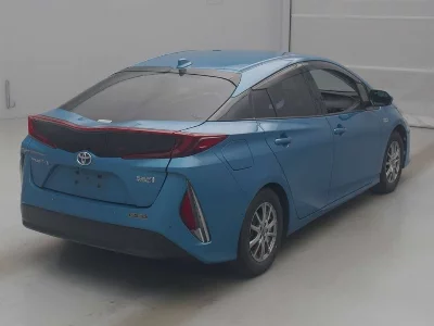 Toyota Prius PHV