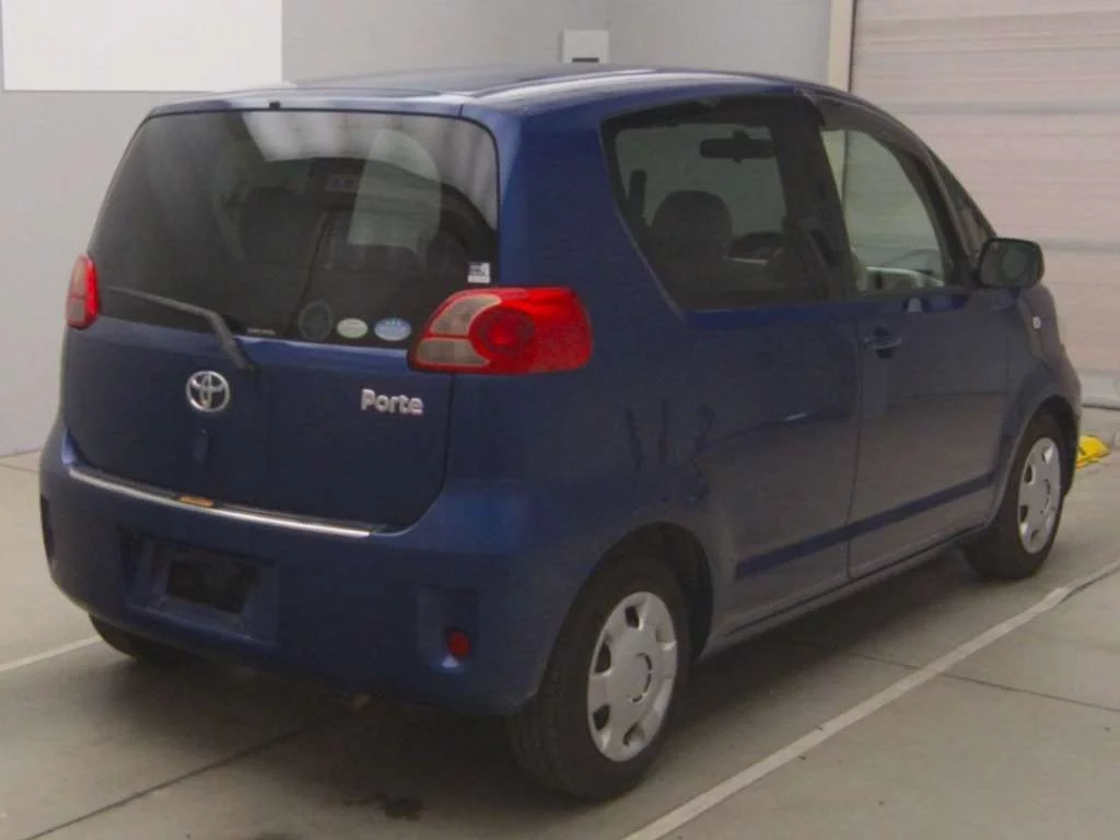 Toyota Porte  с аукциона в Японии