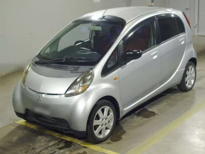 Mitsubishi i