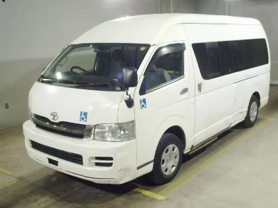 Toyota HiAce Commuter