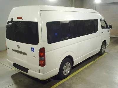 Toyota HiAce Commuter