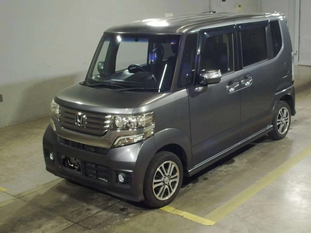 Honda N BOX CUSTOM  с аукциона в Японии