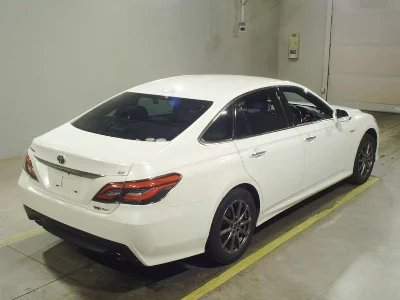 Toyota CROWN HYBRID