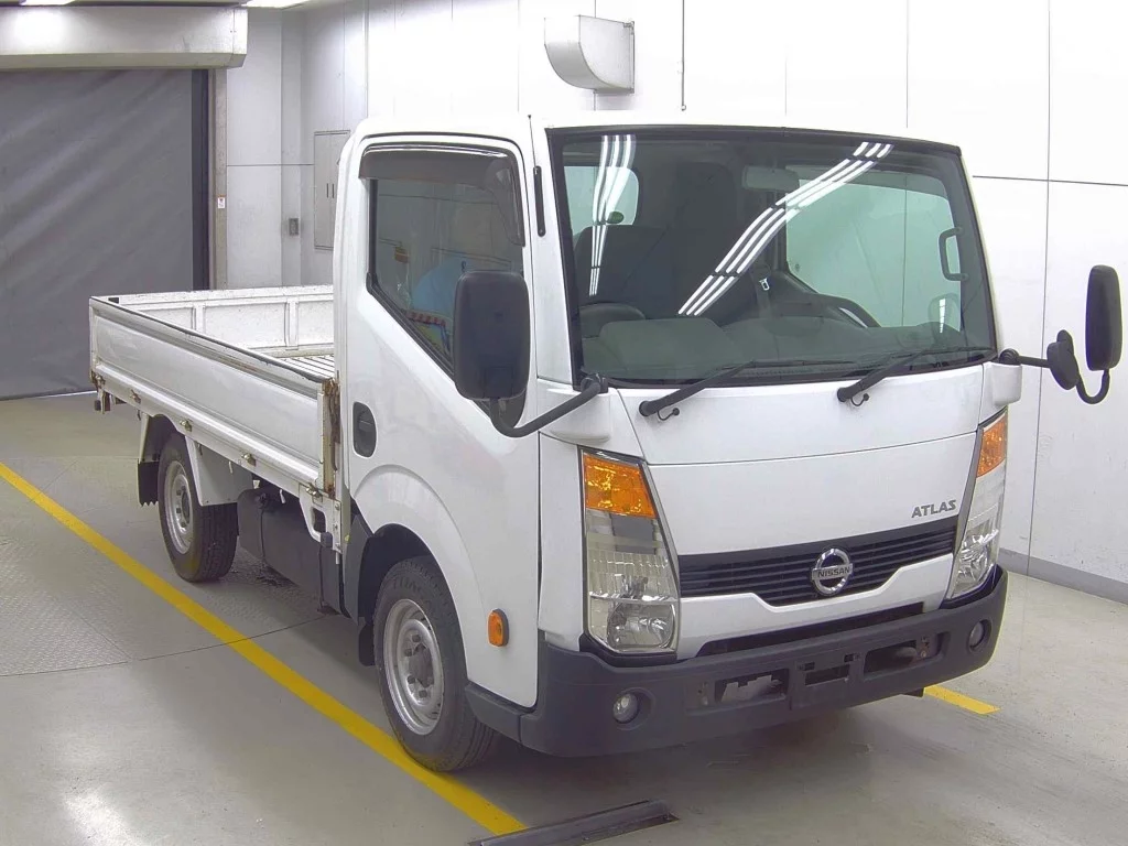 Nissan Atlas  с аукциона в Японии