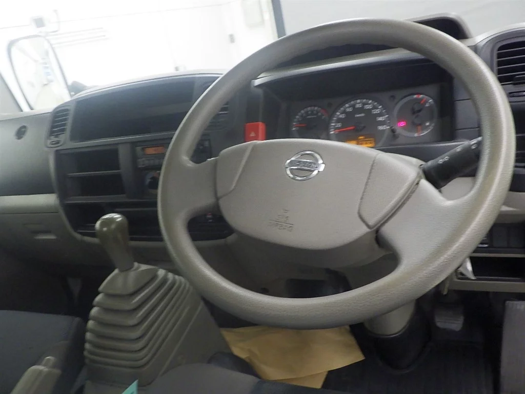 Nissan Atlas  с аукциона в Японии