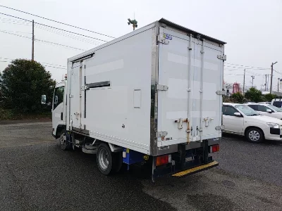Isuzu Elf