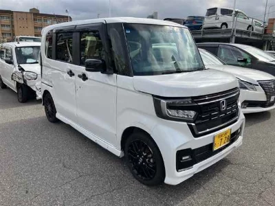 Honda N BOX CUSTOM