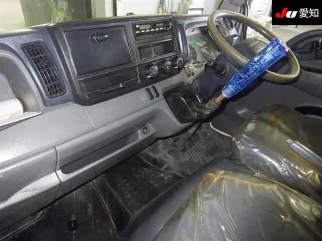 Mitsubishi Fuso Canter  с аукциона в Японии