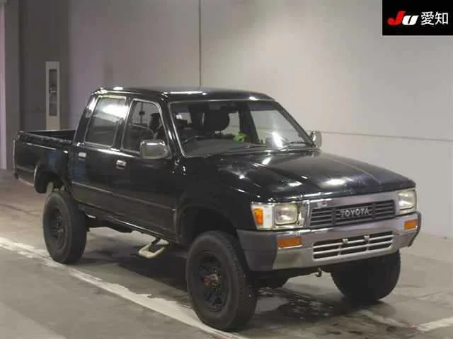 Toyota Hilux  с аукциона в Японии