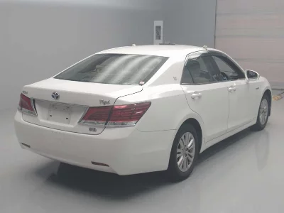 Toyota CROWN HYBRID