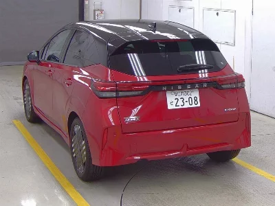 Nissan Aura
