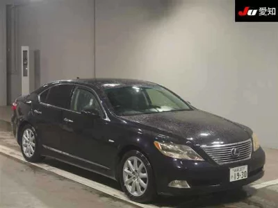 Lexus LS600h