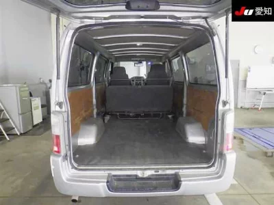 Nissan Caravan