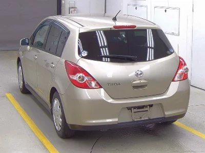 Nissan Tiida