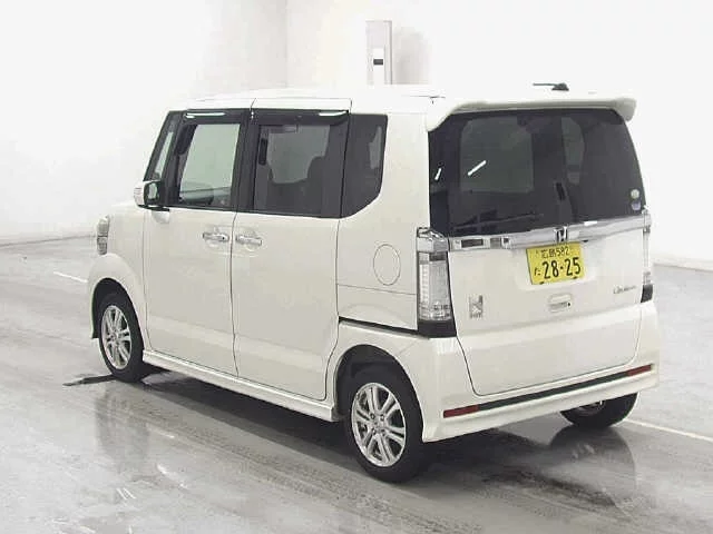 Honda N BOX CUSTOM  с аукциона в Японии