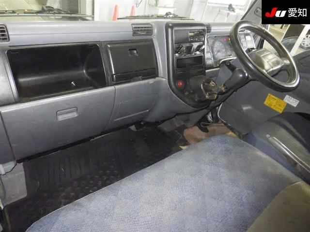 Mitsubishi Fuso Canter  с аукциона в Японии