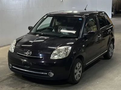 Mazda Verisa