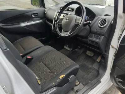 Mitsubishi ek Custom