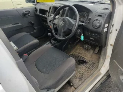 Nissan AD