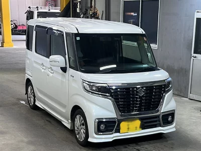 Suzuki Spacia Custom