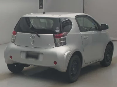 Toyota iQ