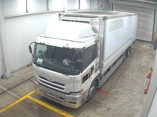 Nissan UD  с аукциона в Японии