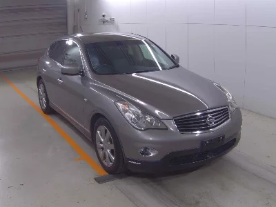 Nissan Skyline Crossover
