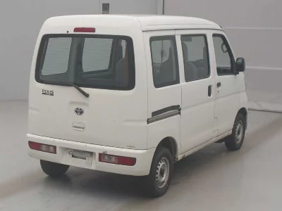 Toyota Pixis Van