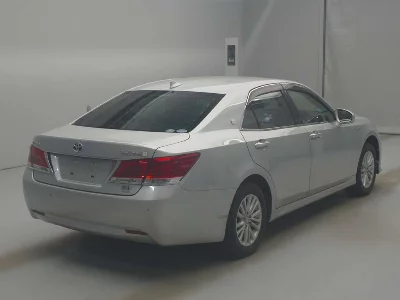 Toyota CROWN HYBRID