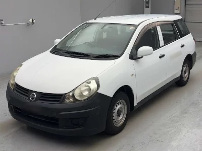 Nissan AD