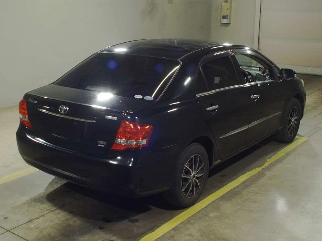 Toyota Corolla Axio  с аукциона в Японии