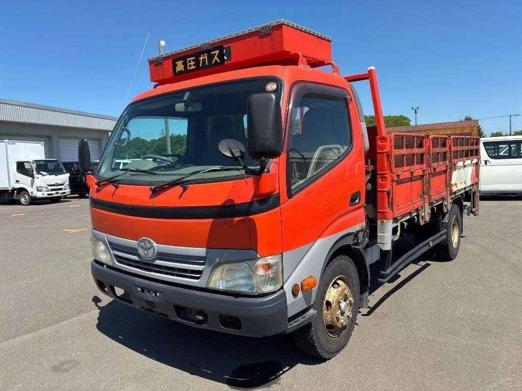 Toyota ToyoAce  с аукциона в Японии