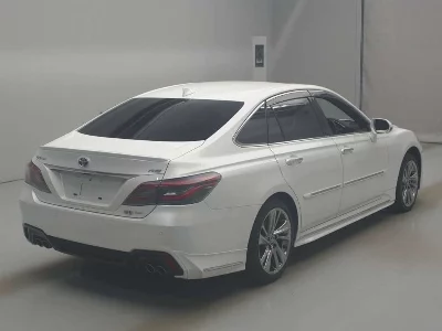Toyota CROWN HYBRID