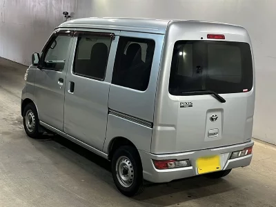 Toyota Pixis Van