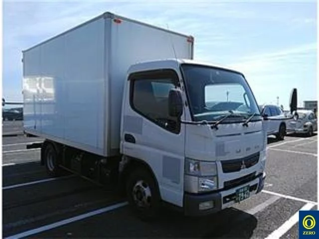 Mitsubishi Fuso Canter  с аукциона в Японии
