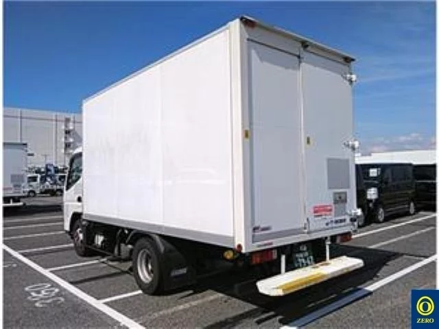 Mitsubishi Fuso Canter  с аукциона в Японии