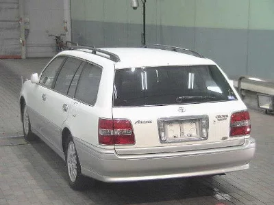 Toyota Crown Estate