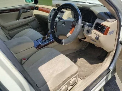 Toyota Crown Estate