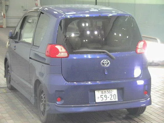 Toyota Porte  с аукциона в Японии