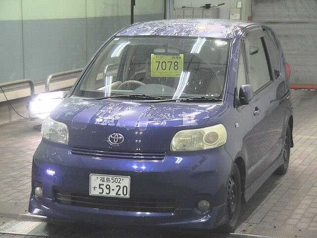 Toyota Porte  с аукциона в Японии