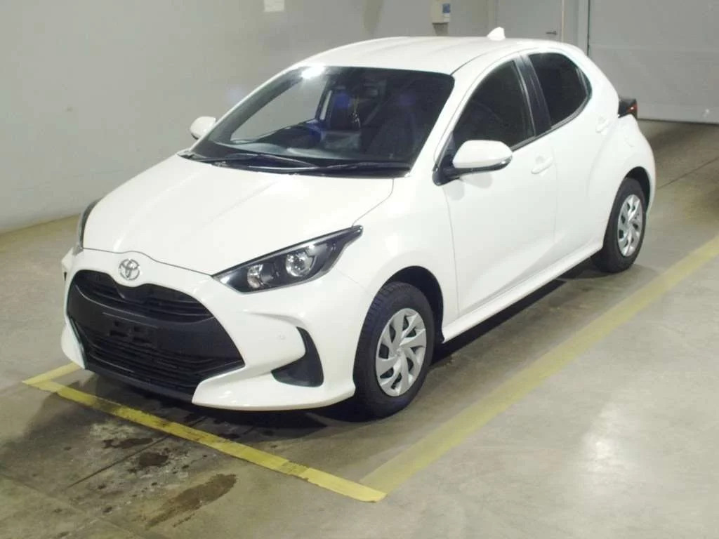 Toyota Yaris  с аукциона в Японии