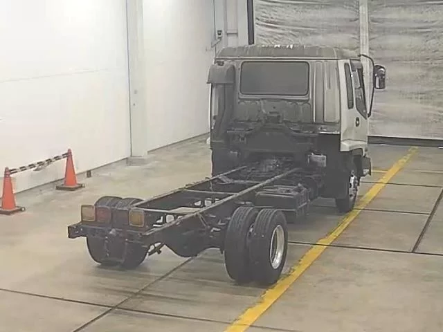 Isuzu Forward  с аукциона в Японии