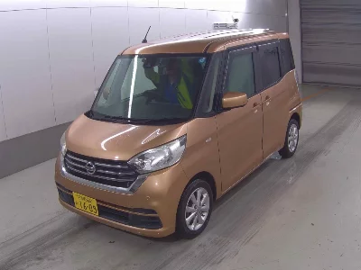 Nissan Dayz Roox