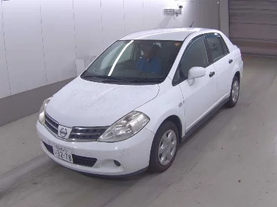 Nissan Tiida Latio