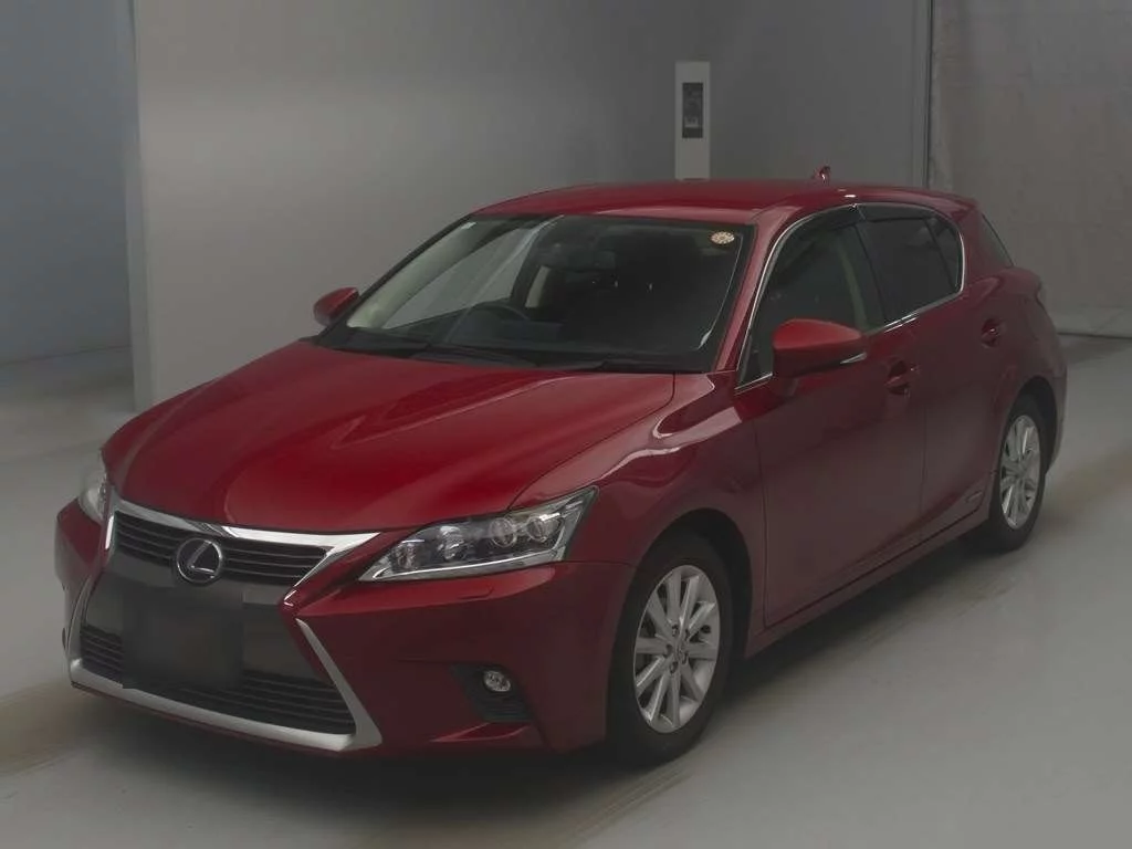 Lexus CT200h  с аукциона в Японии