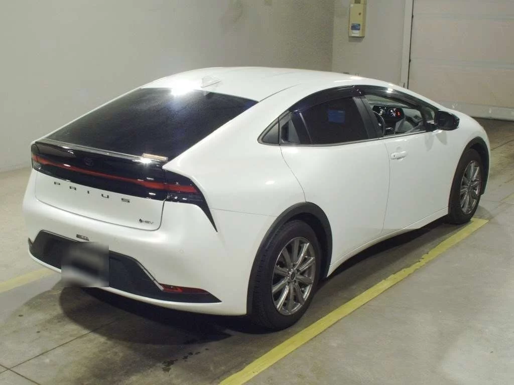Toyota Prius  с аукциона в Японии