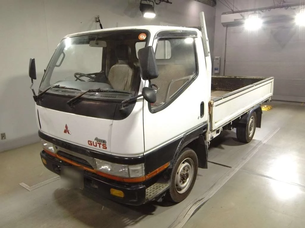 Mitsubishi Fuso Canter  с аукциона в Японии