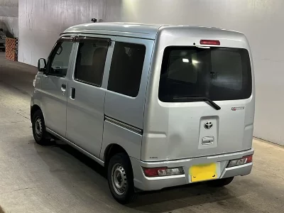 Toyota Pixis Van