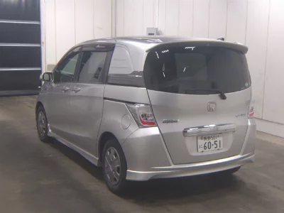 Honda Freed Spike