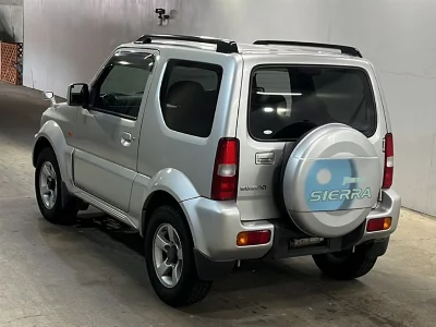 Suzuki Jimny Sierra